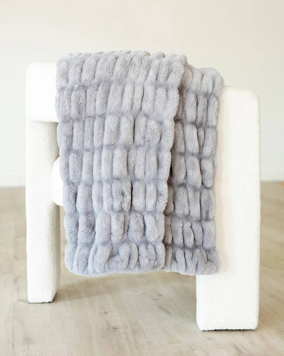 Faux Fur Blanket JulesRoche Grey Dawn Ultimate Comfort