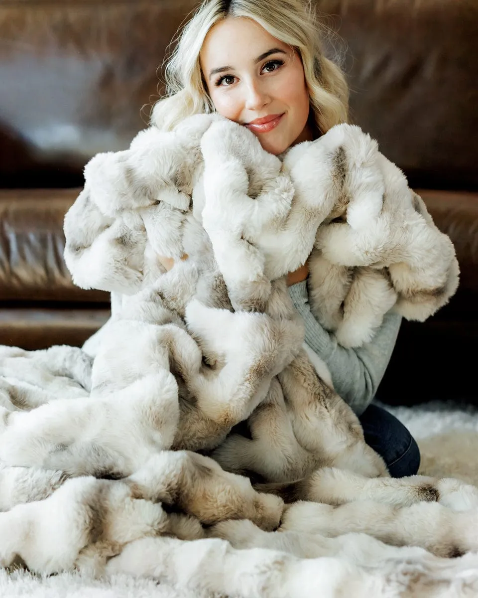 Luxury Blanket JulesRoche Plush Cloud-Like Softness Tan Cream