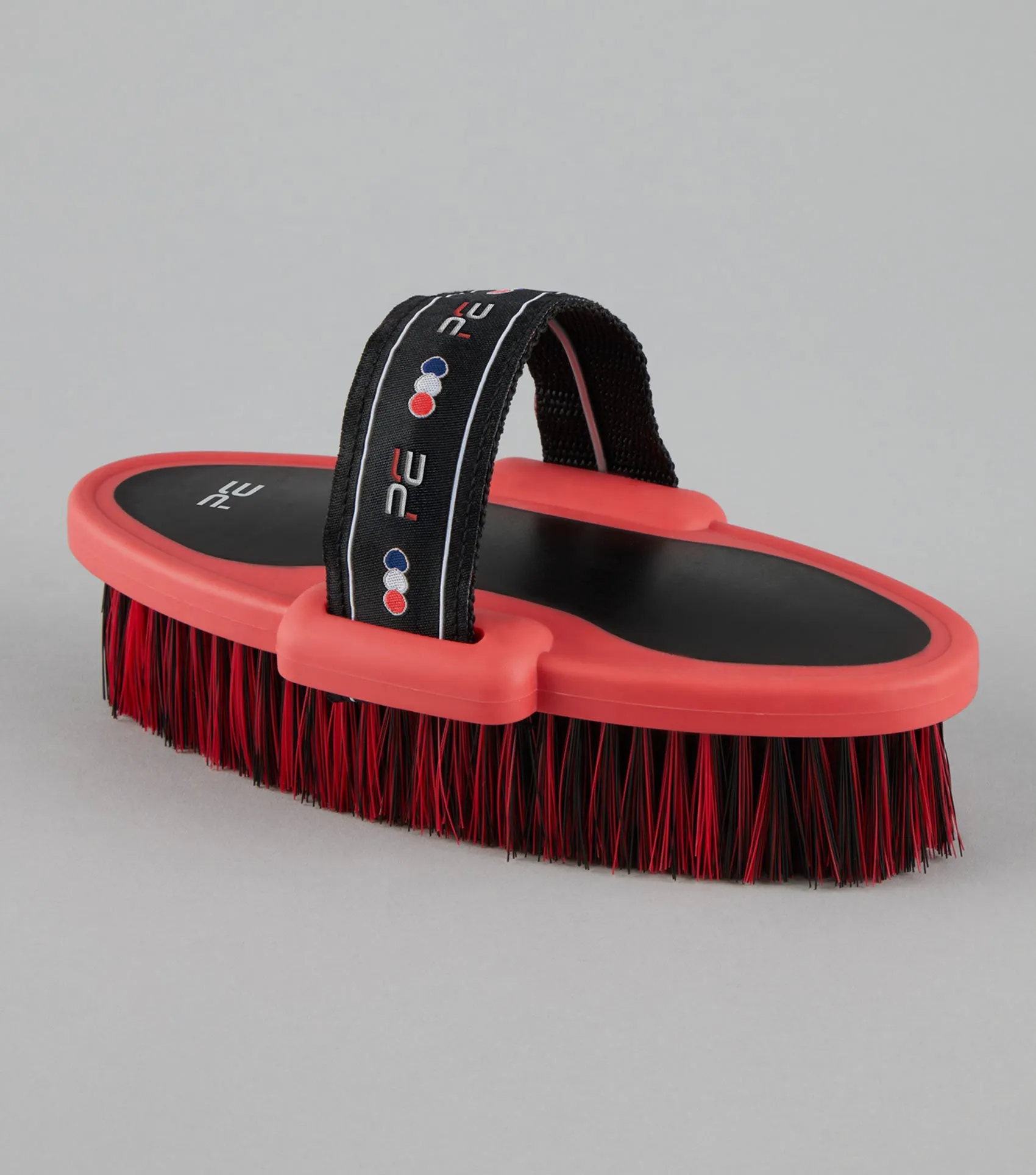 Soft-Touch Body Wash Brush Black & Red